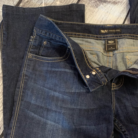 10 Items, Size 12 - Picture 4 of 8